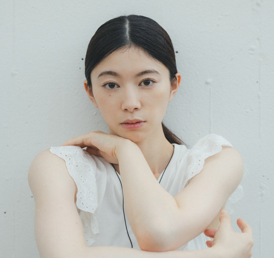莉莉