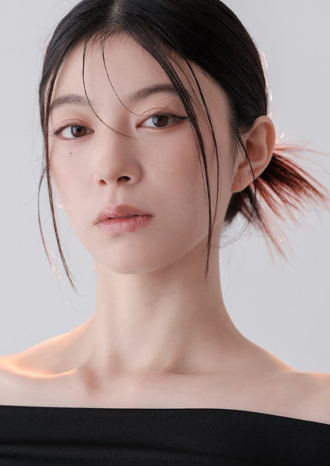 莉莉